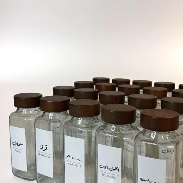 علب البهارات الزجاجية
